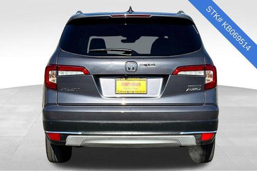 2019 Honda Pilot Touring 8-Passenger