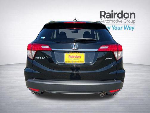 Crystal Black Pearl 2022 Honda HR-V EX