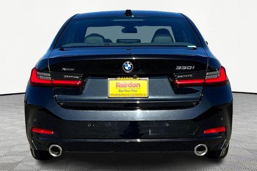 2024 BMW 330 i xDrive