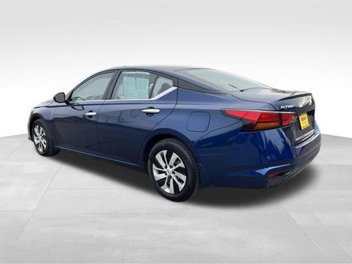 2022 Nissan Altima S FWD