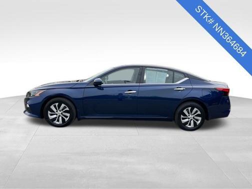 2022 Nissan Altima S FWD