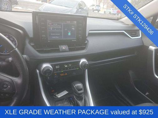 2022 Toyota RAV4 Hybrid XLE