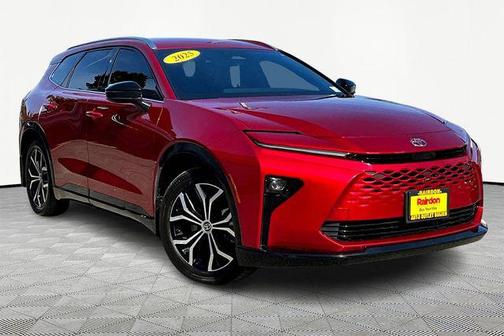 2025 Toyota Crown Signia XLE