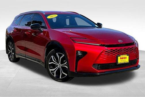 2025 Toyota Crown Signia XLE