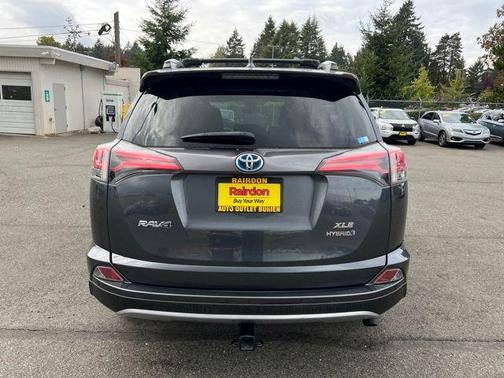 2018 Toyota RAV4 Hybrid XLE
