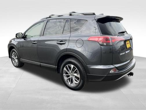 2018 Toyota RAV4 Hybrid XLE