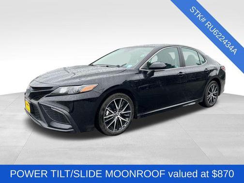 2024 Toyota Camry Hybrid SE