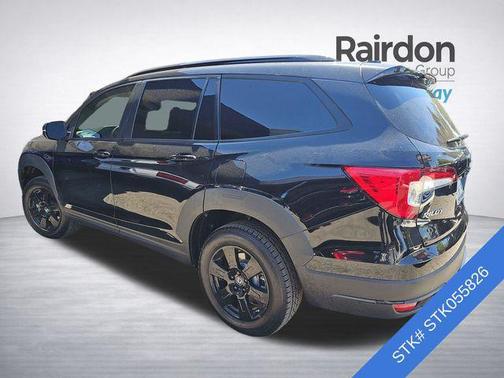 Crystal Black Pearl 2022 Honda Pilot AWD TrailSport