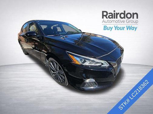 2020 Nissan Altima SR FWD