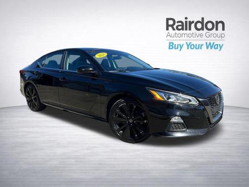 Super Black 2020 Nissan Altima SR FWD