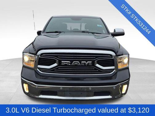 2017 RAM 1500 Limited Crew Cab 4x4 6'4' Box