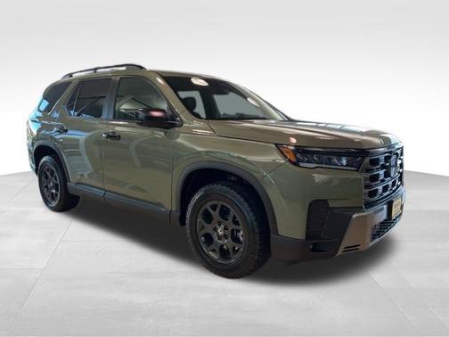 Green Metallic 2026 Honda Pilot TrailSport
