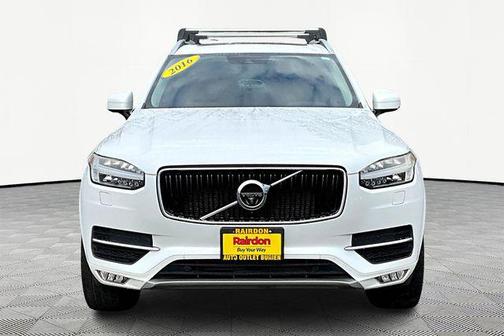 2016 Volvo XC90 T6 Momentum