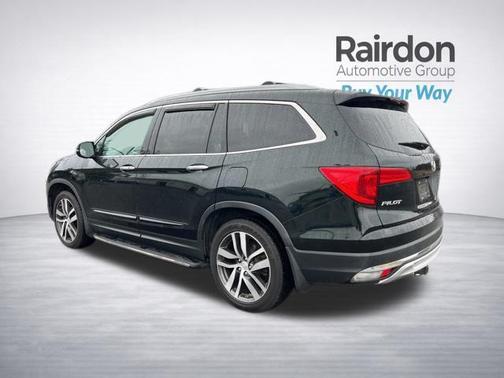 Crystal Black Pearl 2018 Honda Pilot Touring