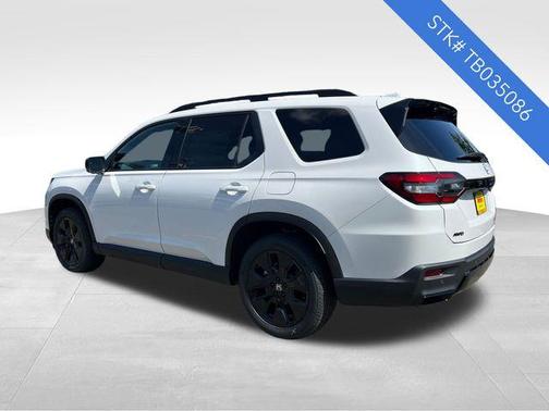 Platinum White Pearl 2026 Honda Pilot Black Edition