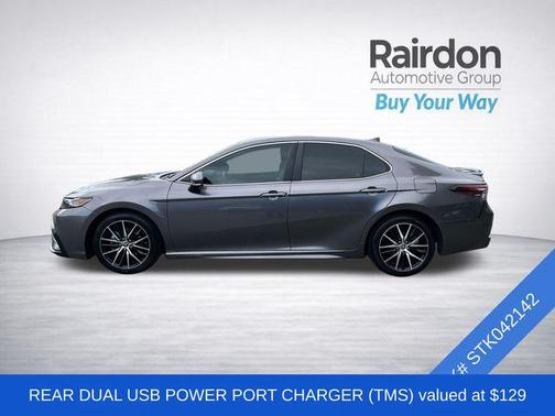 Predawn Gray Mica 2022 Toyota Camry SE