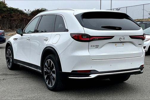 2024 Mazda CX-90 PHEV Premium Plus