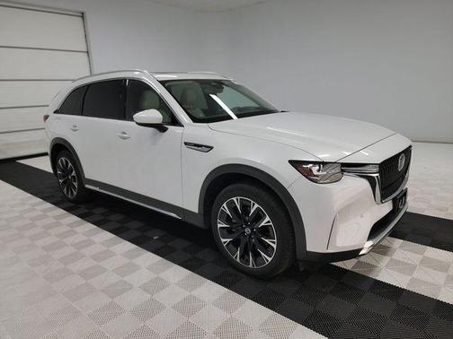2024 Mazda CX-90 PHEV Premium Plus