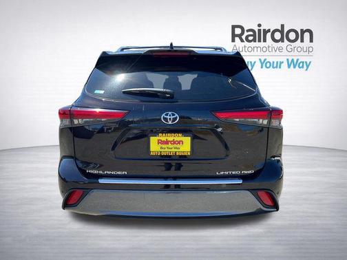 Opulent Amber 2021 Toyota Highlander Limited