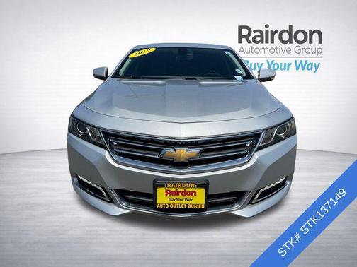 Silver Ice Metallic 2019 Chevrolet Impala 1LT