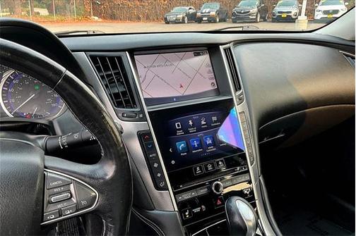 2015 INFINITI Q50 Hybrid Premium
