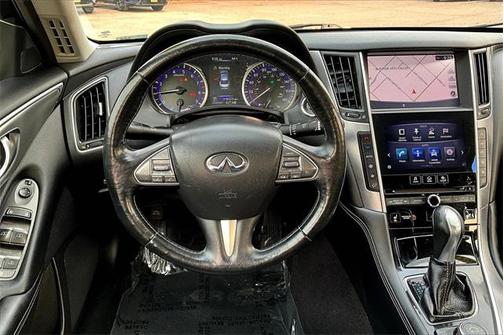 2015 INFINITI Q50 Hybrid Premium