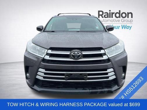 Predawn Gray Mica 2017 Toyota Highlander XLE