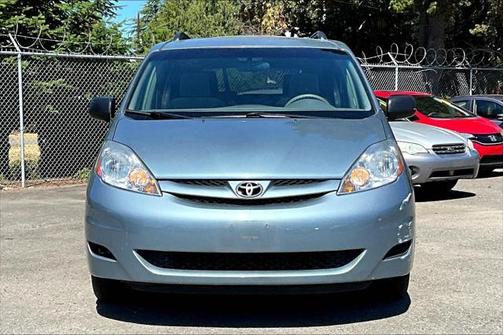 2008 Toyota Sienna LE