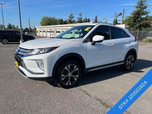 Diamond White Pearl 2018 Mitsubishi Eclipse Cross SE