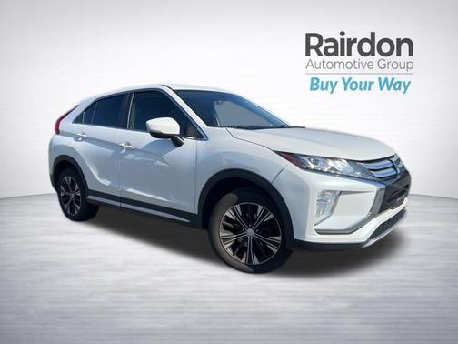 Diamond White Pearl 2018 Mitsubishi Eclipse Cross SE