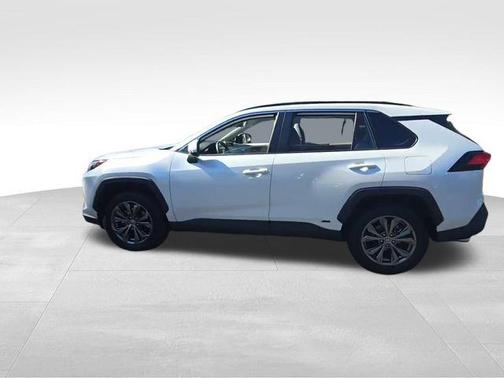 2023 Toyota RAV4 Hybrid XLE Premium