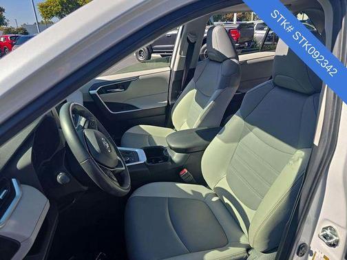 2023 Toyota RAV4 Hybrid XLE Premium