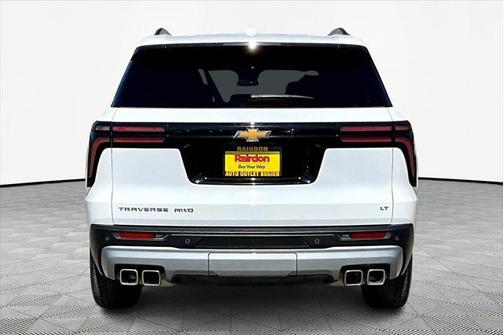2024 Chevrolet Traverse LT