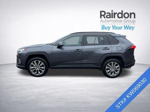 Magnetic Gray Metallic 2019 Toyota RAV4 XLE Premium