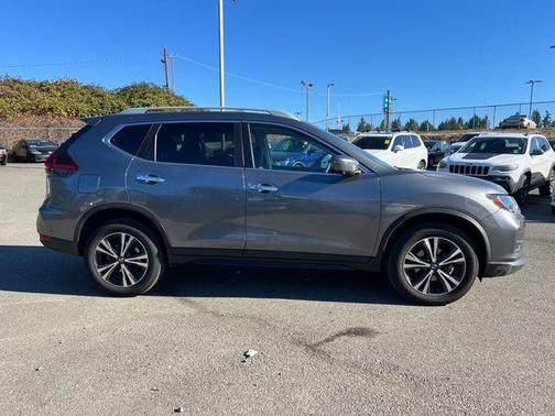 2020 Nissan Rogue SV