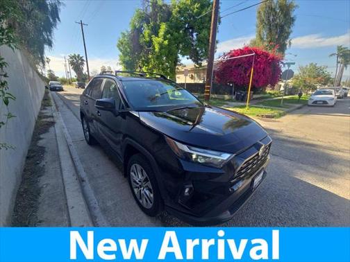 2022 Toyota RAV4 XLE Premium