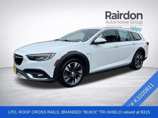2019 Buick Regal TourX AWD Essence