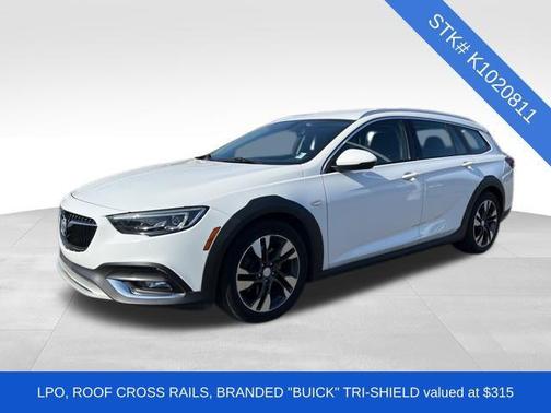 2019 Buick Regal TourX AWD Essence