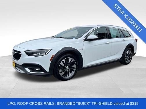 2019 Buick Regal TourX AWD Essence
