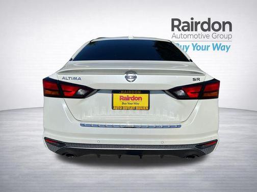 Pearl White Tricoat 2020 Nissan Altima SR FWD