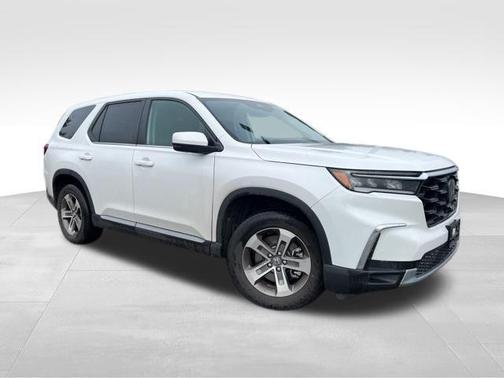 2023 Honda Pilot AWD EX-L 8 Passenger