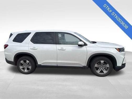 2023 Honda Pilot AWD EX-L 8 Passenger