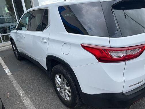 2021 Chevrolet Traverse LS