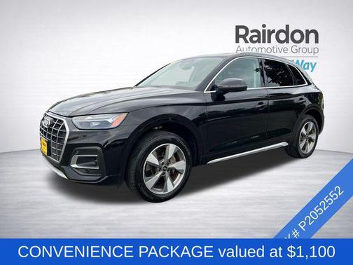 Black Metallic 2023 Audi Q5 40 Premium