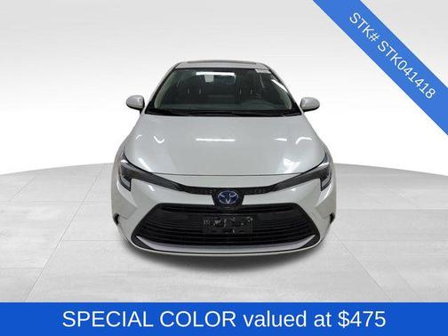 2025 Toyota Corolla Hybrid XLE