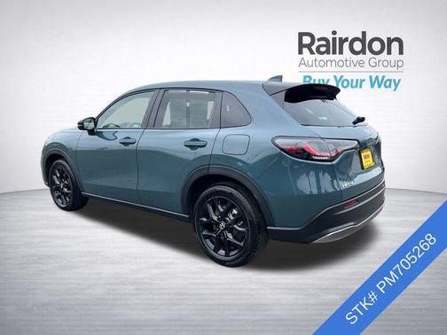 Nordic Forest Pearl 2023 Honda HR-V AWD Sport