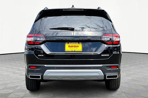 2025 Honda Pilot Touring 8-Passenger