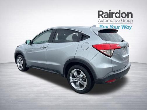 Lunar Silver Metallic 2019 Honda HR-V LX