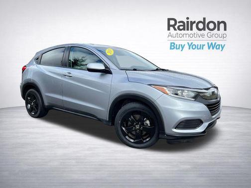 Lunar Silver Metallic 2019 Honda HR-V LX