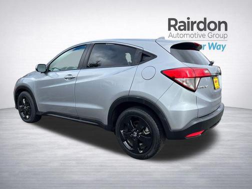 Lunar Silver Metallic 2019 Honda HR-V LX